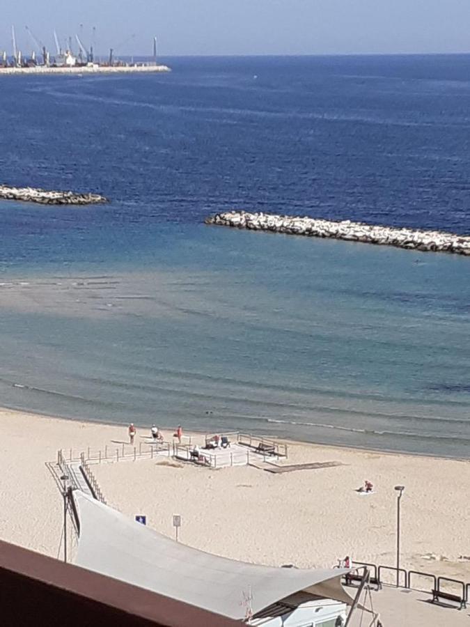 Attico Suite Spiaggia Бари Екстериор снимка