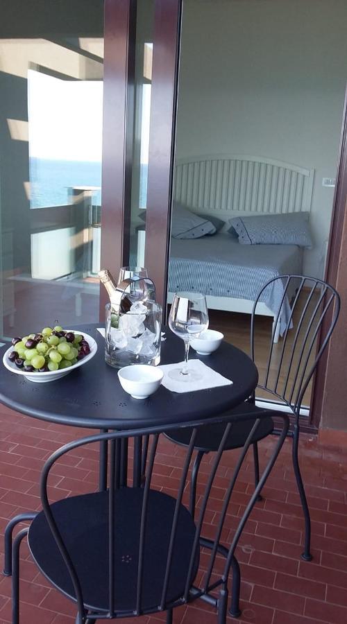 Attico Suite Spiaggia Бари Екстериор снимка