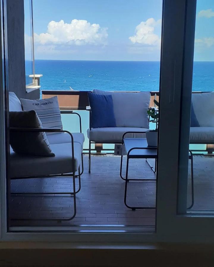 Attico Suite Spiaggia Бари Екстериор снимка