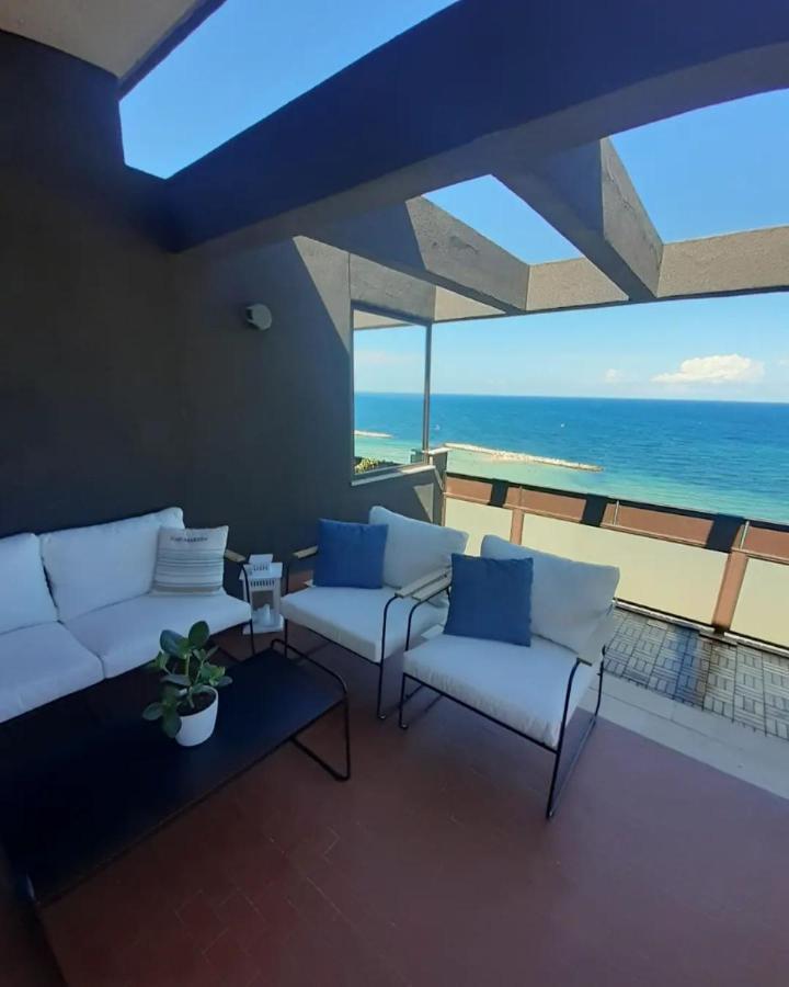 Attico Suite Spiaggia Бари Екстериор снимка