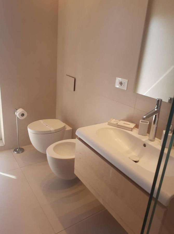 Attico Suite Spiaggia Бари Екстериор снимка