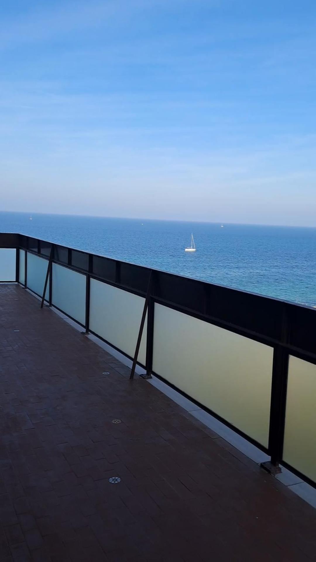 Attico Suite Spiaggia Бари Екстериор снимка