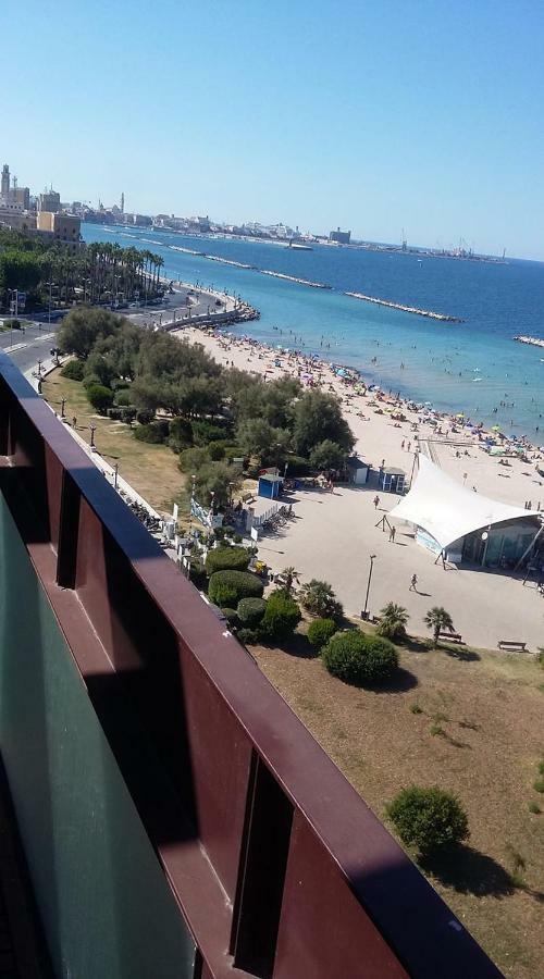 Attico Suite Spiaggia Бари Екстериор снимка